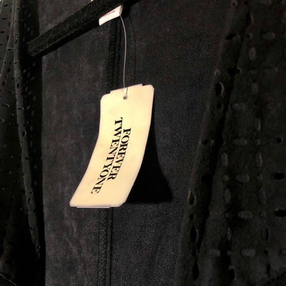 FRILLY NEW VEST‼️‼️ COACHELLA VIBES- WESTERN - Picture 2 of 5